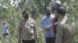 Kapolres Sumedang AKBP Eko Prasetyo Robbyanto beserta jajaran melaksanakan pengecekan TKP Jalan Amblas di Dusun Curug, Desa Hariang, Kecamatan Buahdua Kabupaten Sumedang. Kamis 17 Maret 2022.
