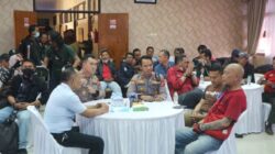Kapolres Sumedang, AKBP Indra Setiawan menggelar silaturahmi dengan para jurnalis di Kabupaten Sumedang di Aula Tribrata Polres Sumedang. Kamis (29/09/2022).