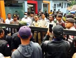 Warga Geruduk Kantor ATR/BPN Sumedang: Tuntut Ganti Untung Dampak Tol Cisumdawu