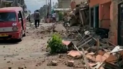 Kerusakan bangunan rumah akibat gempa di Cianjur.
