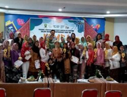 Meriahkan Hari Ibu, Srikandi Kreatif Indonesia (Persikindo) Sumedang Gelar Fruit Carving