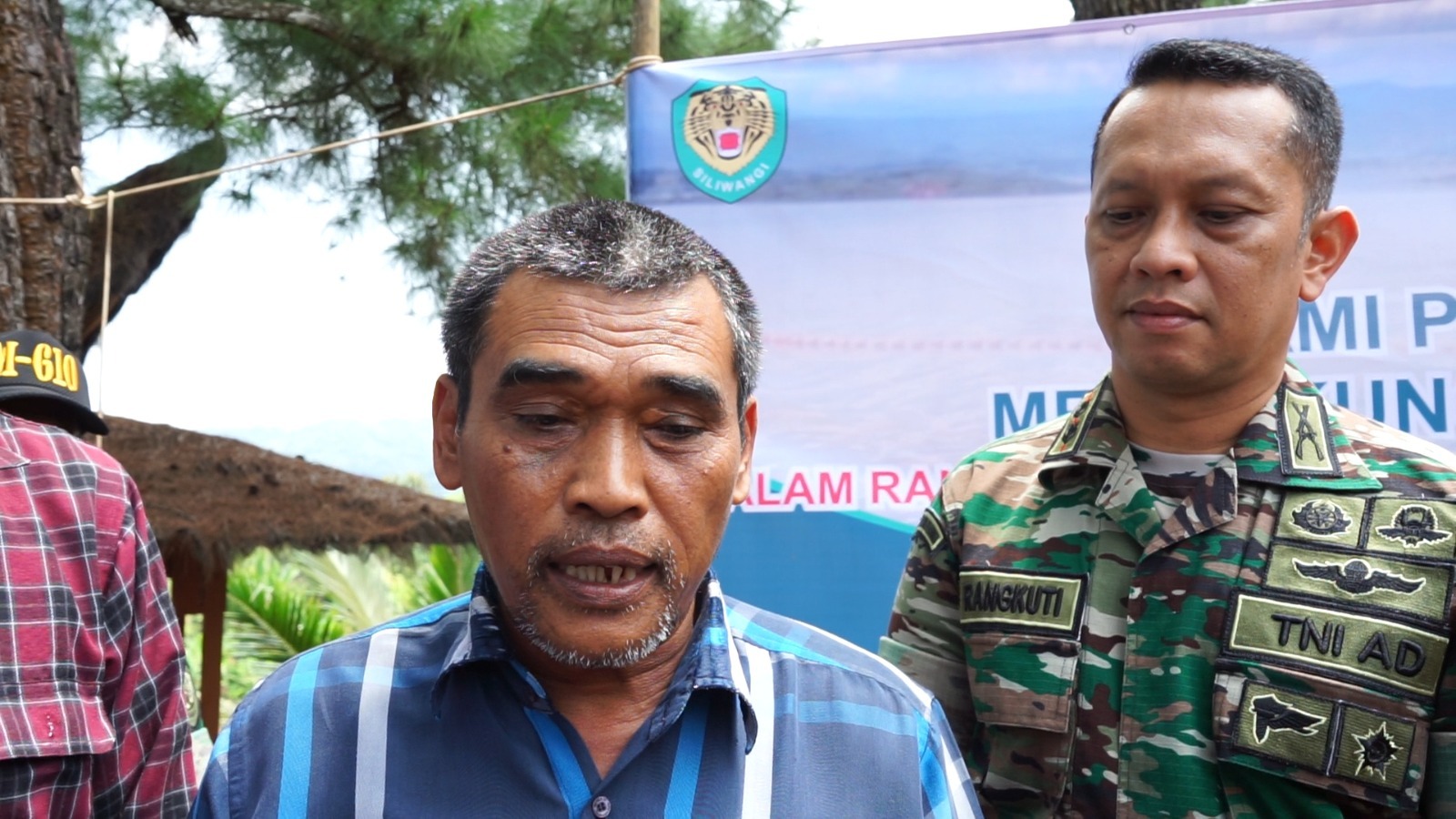 Utis Sutisna, warga Sukamenak, Kecamatan Darmaraja mengatakan, vitamin bios 44 DC dipergunakan oleh para petani ikan dengan cara dicampurkan pada pakan ikan.