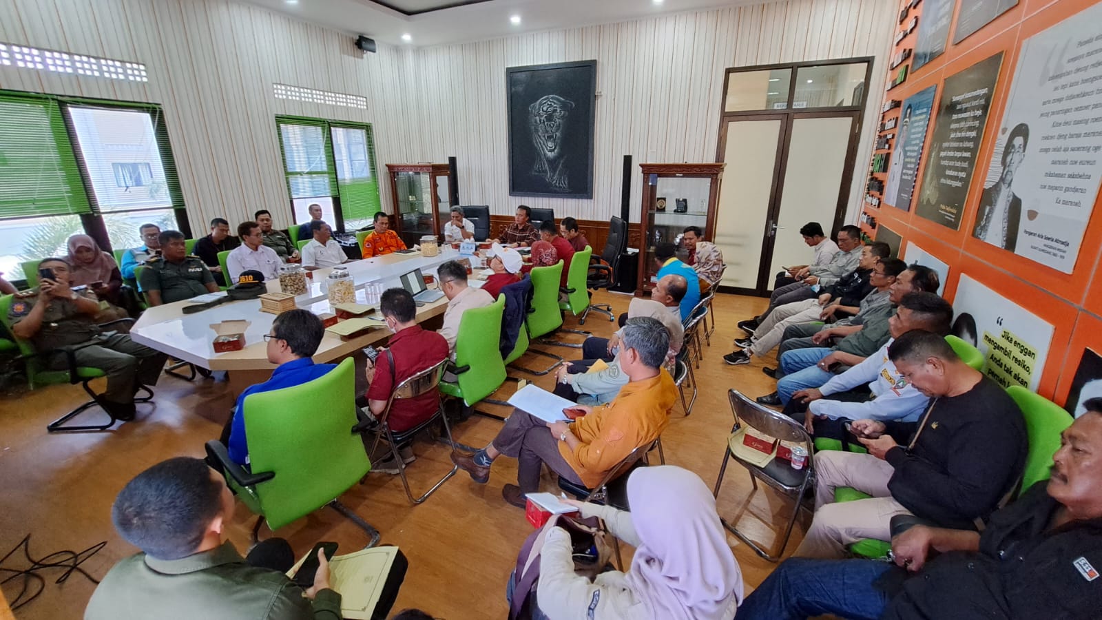 Mulai 1 - 8 September 2023, Kabupaten Sumedang menjadi tuan rumah penyelenggaraan Babak Kualifikasi Pekan Olahraga Nasional (PON) XXI Tahun 2024 dan Kejuaraan Nasional (Kejurnas)! Paralayang untuk Cross Country dan Akurasi.