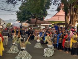 Hatur Nuhun Dony Erwan, Karnaval Mobil Hias SKPD Bupati & Wakil Bupati Sumedang Sarapan Bareng Warga