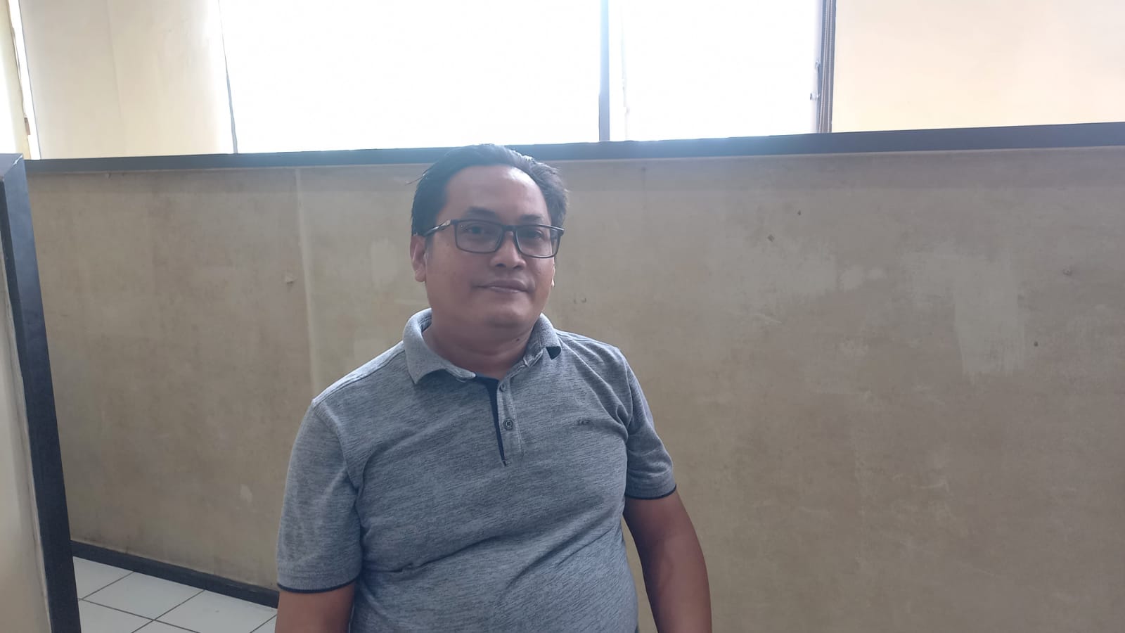 Bambang Setiawan selaku Mediator Hubungan Industrial pada Dinas Tenaga Kerja dan Transmigrasi Kabupaten Sumedang