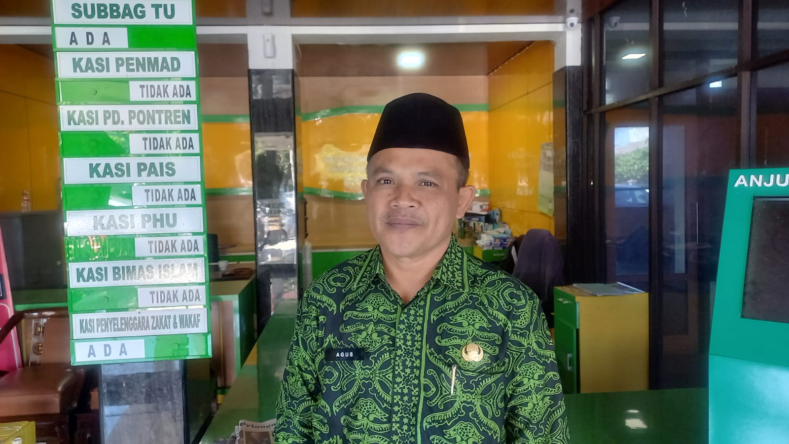 Kasi Pendidikan Diniyahdan Pondok Pesantren pada Kantor Kemenag Kabupaten Sumedang H. Agus