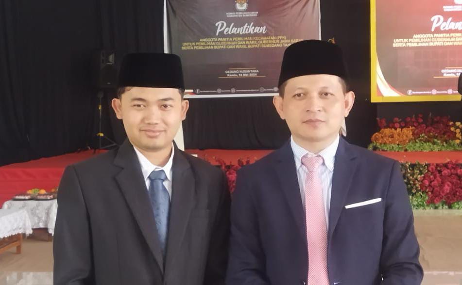 Komisi Pemilihan Umum (KPU) Kabupaten Sumedang melantik sebanyak 130 orang anggota Panitia Pengawas Kecamatan (PPK). Pelantikan yang diselenggarakan di Gedung Nusantara Jl. Prabu Gajah Agung, Sumedang dihadiri Asda Pemkesra pada Setda Kabupaten Sumedang, Forkopimda Sumedang serta Bakesbangpol Kabupaten Sumedang. Kamis 16 Mei 2024.