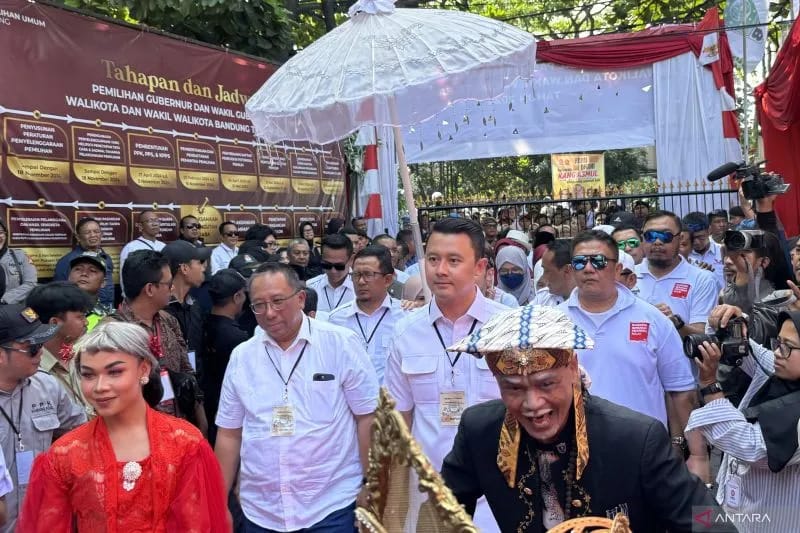 Pasangan calon Wali Kota dan Wakil Wali Kota Bandung nomor urut 2, Haru Suandaru dan Dani Wiranata (HD), dinilai masyarakat sebagai pasangan yang paling mampu membawa Kota Bandung semakin maju jika terpilih dalam Pilwalkot 2024.