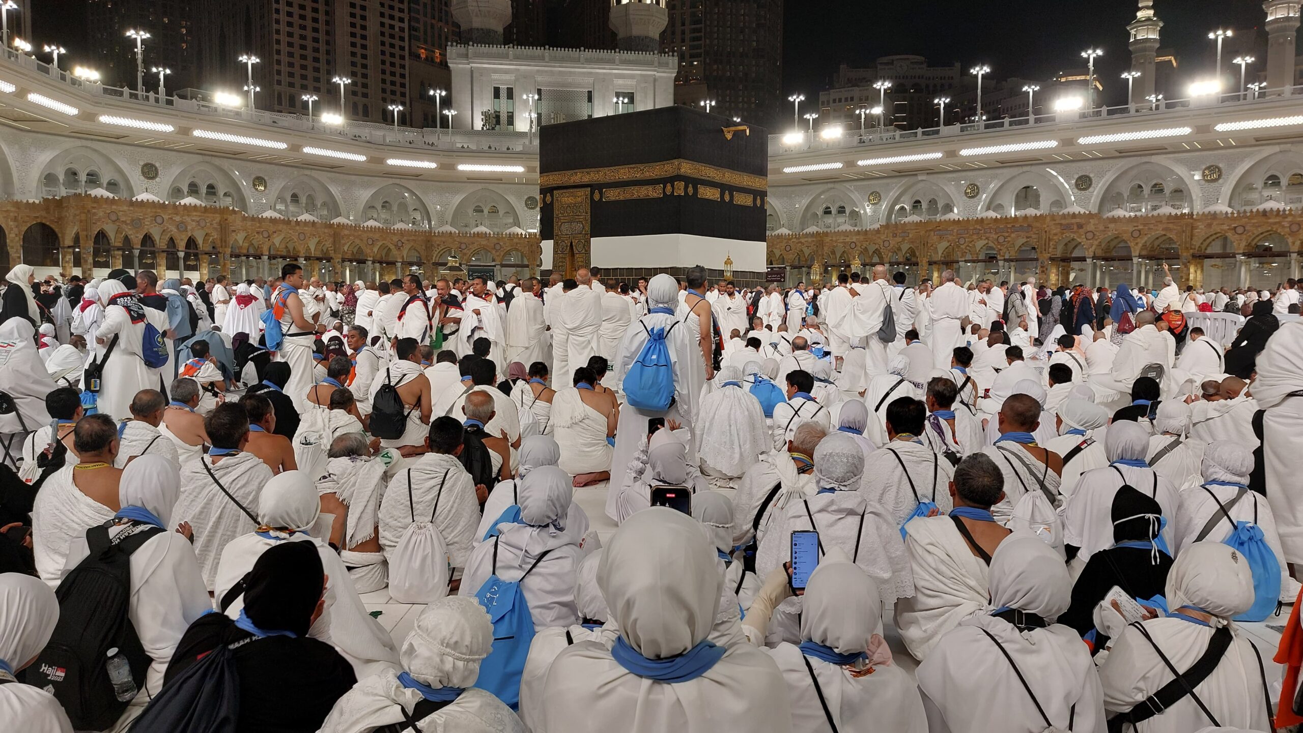 Jemaah haji Sumedang melaksanakan umrah di Masjidil Haram