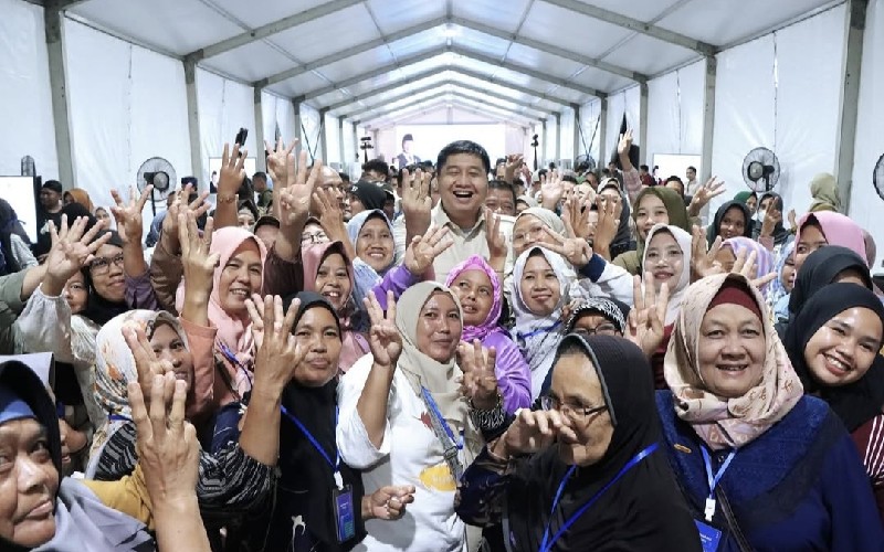 Menteri Perumahan dan Kawasan Permukiman (PKP) Republik Indonesia, Maruarar Sirait, melakukan kunjungan kerja ke Kabupaten Majalengka, Jawa Barat, Minggu (1/6/2025).