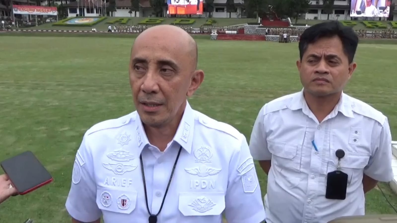 Kepala Biro Administrasi Hukum, Kepegawaian, dan Humas IPDN, Arief M Edie saat memberikan keterangan pers.