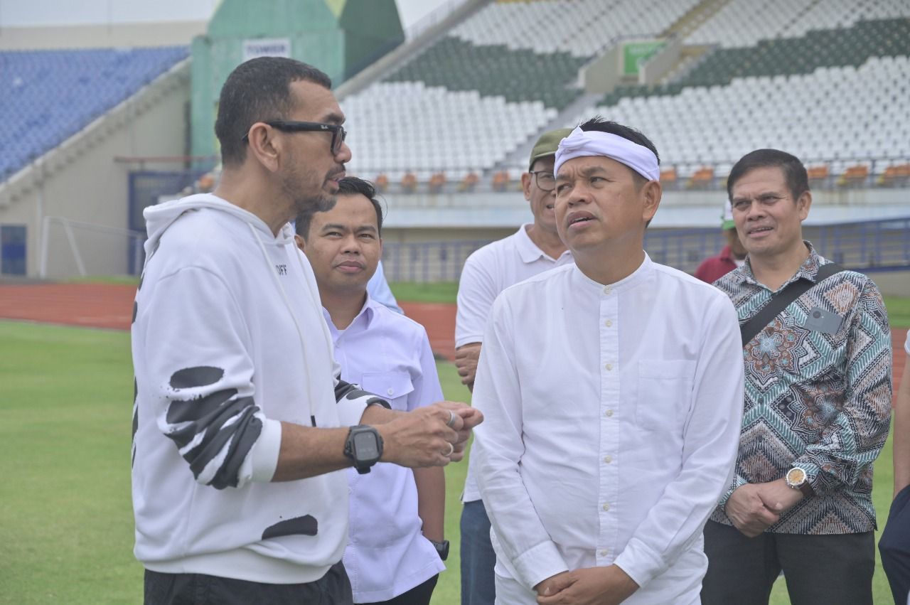 Kunjungan tersebut dipimpin langsung oleh Ketua OC Piala Presiden 2025, Arya Sinulingga, yang disambut hangat oleh Gubernur Jawa Barat, Dedi Mulyadi, didampingi Bupati Bandung Dadang Supriatna dan Sekda Jawa Barat Herman Suryatman.