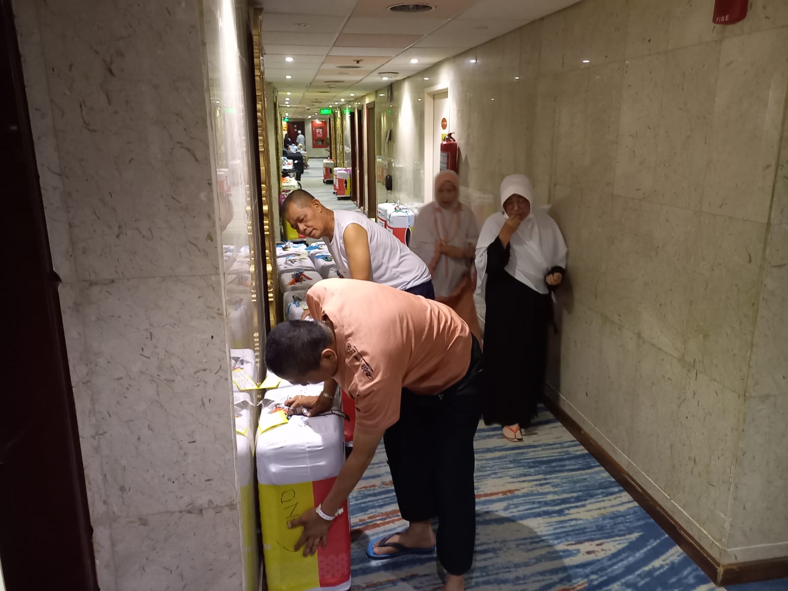 Sebanyak 445 jemaah haji dan petugas haji asal Kabupaten Sumedang yang tergabung dalam Kloter 17 KJT kini memasuki tahap akhir persiapan kepulangan ke tanah air usai menunaikan seluruh rangkaian ibadah haji dengan lancar dan khusyuk.