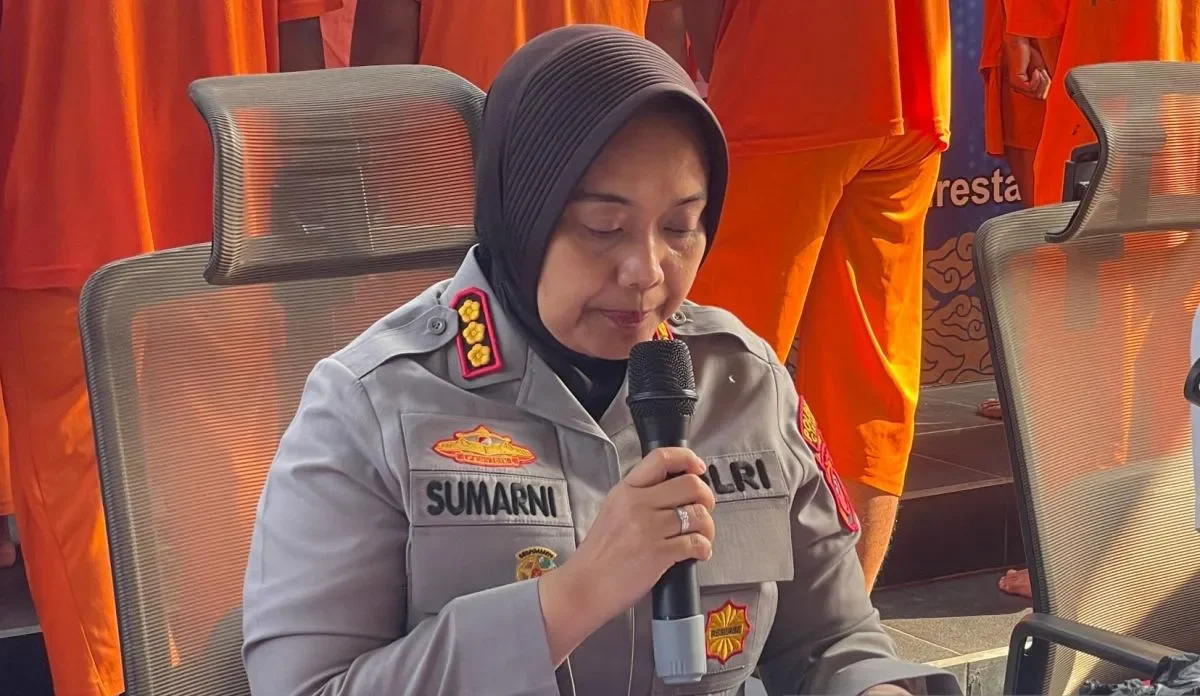 Kapolresta Cirebon Kombes Pol Sumarni saat memberikan keterangan di Cirebon, Jawa Barat.