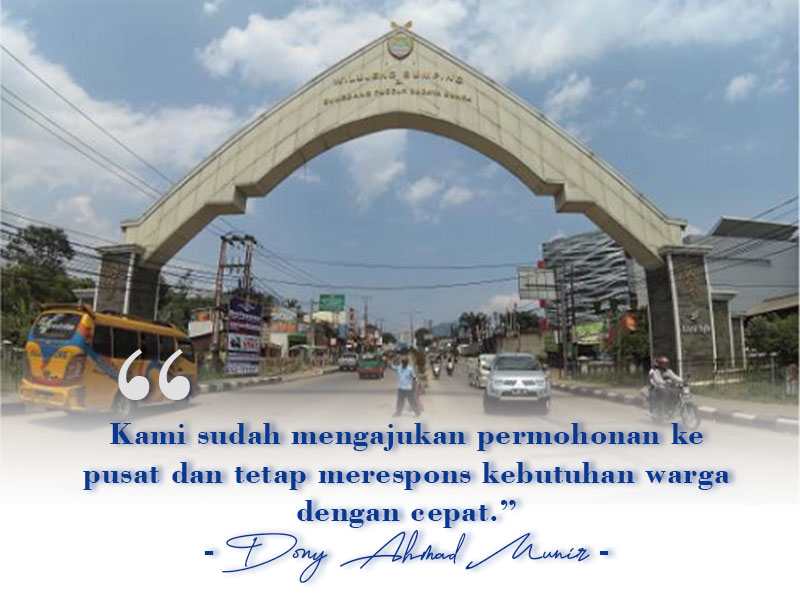 Pemkab Sumedang mengusulkan penataan jalan nasional di Jatinangor kepada pemerintah pusat. Termasuk pembangunan JPO, penerangan jalan, dan trotoar di kawasan pendidikan dan industri.
