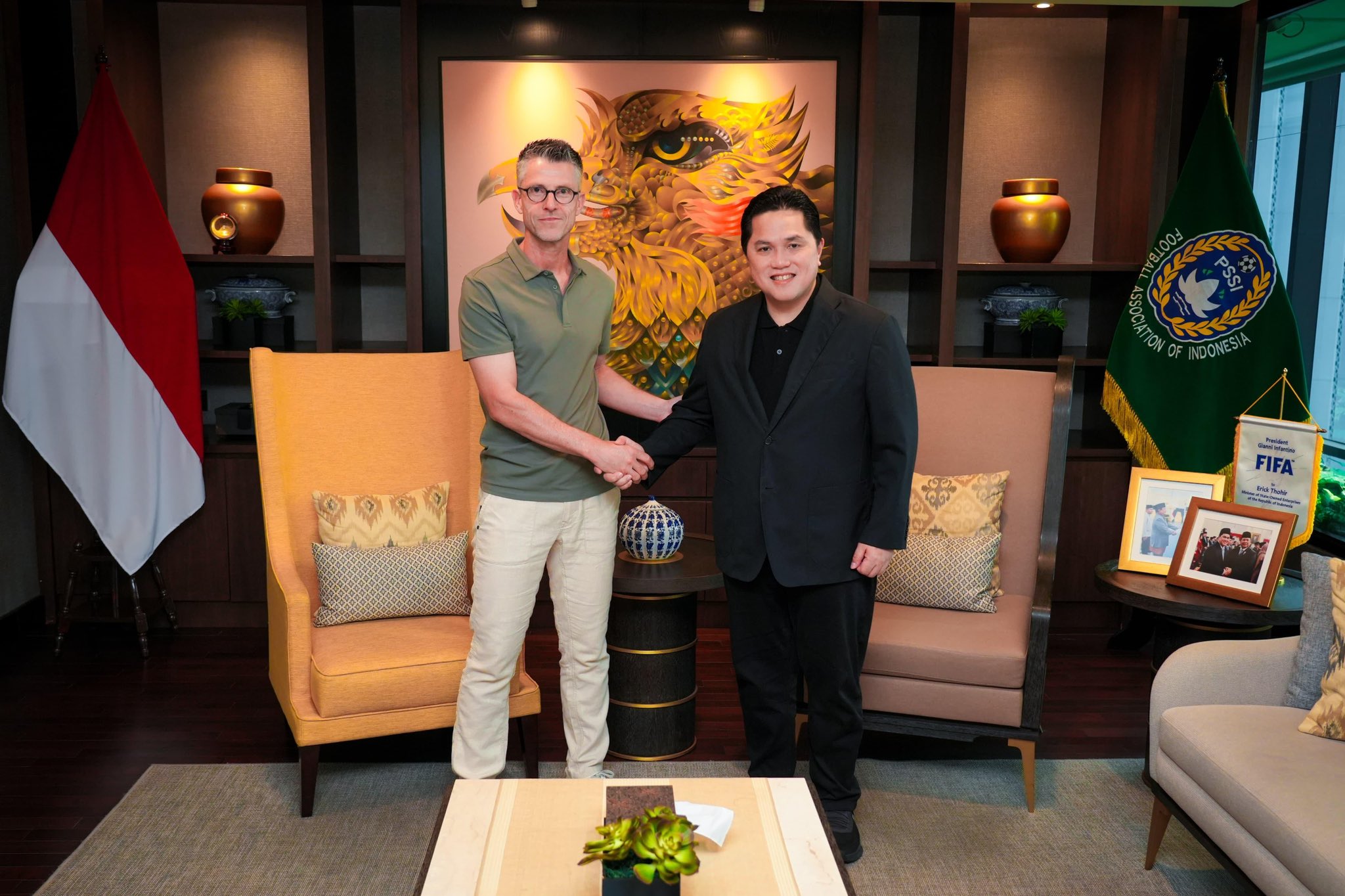 PSSI secara resmi mengumumkan Frank van Kempen sebagai pelatih kepala baru Tim Nasional U-20 Indonesia.