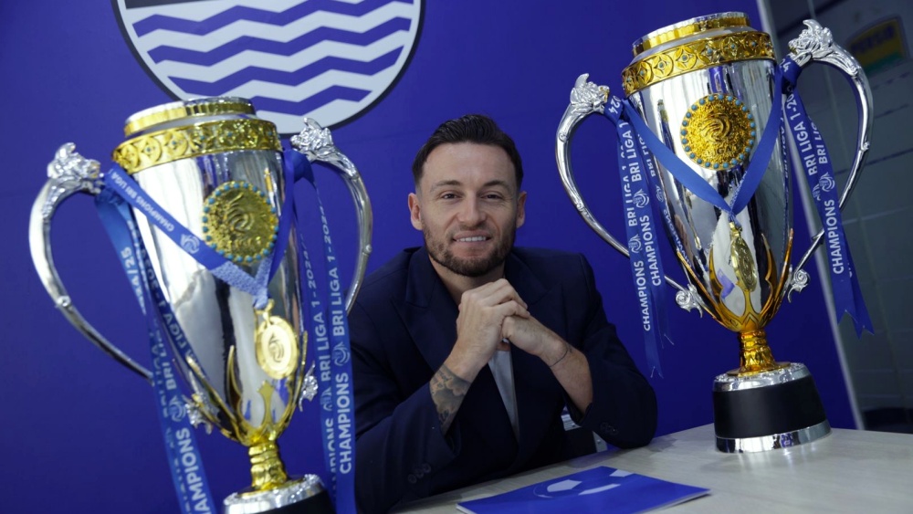 Persib Bandung berhasil mempertahankan kapten andalannya, Marc Klok