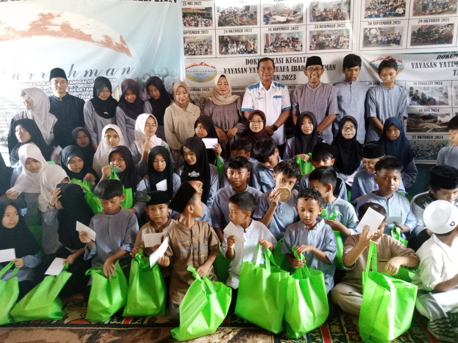 Ketua Paguyuban Pasundan Cabang Kabupaten Sumedang, Apip Hadi Susanto, M.M, menyampaikan apresiasi dan dukungannya terhadap kegiatan sosial berbagi kepedulian dan santunan kepada anak yatim piatu yang diselenggarakan di Yayasan Ibadurrahman, Cipareuag, Desa Mangunarga, Kecamatan Cimanggung.