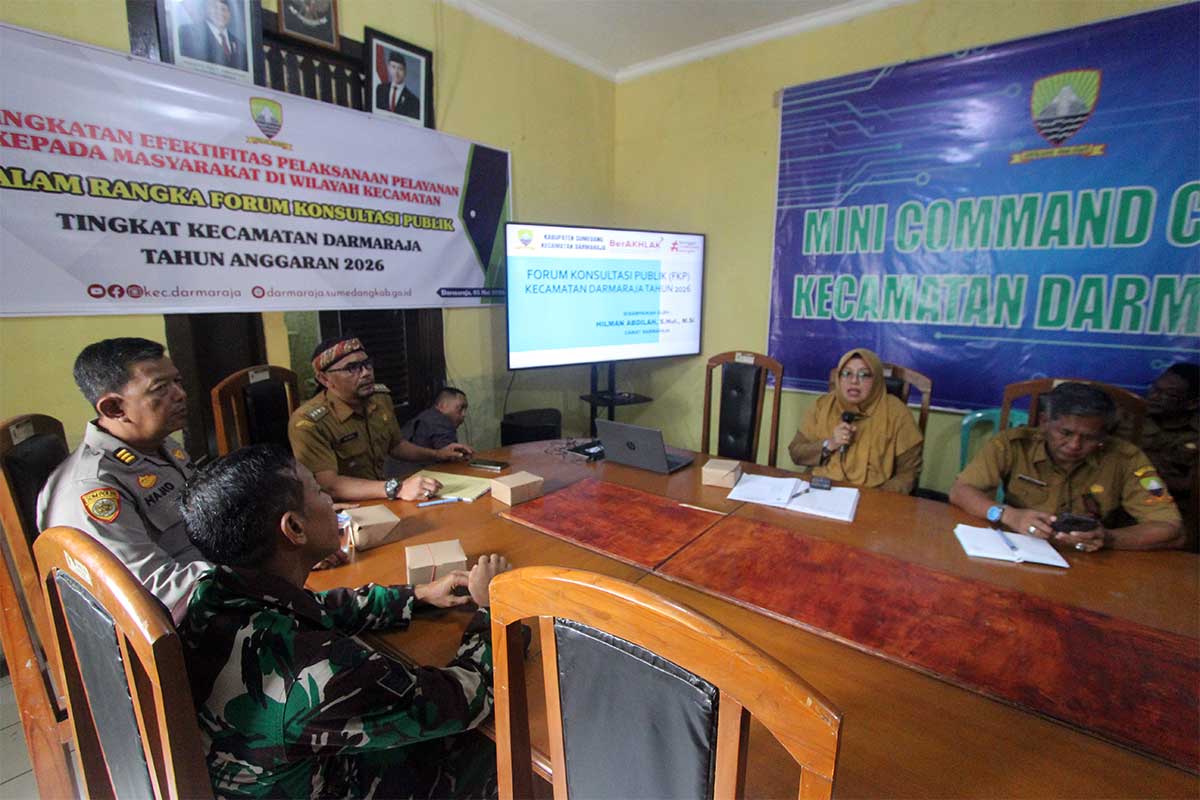 Pemerintah Kecamatan Darmaraja menggelar Forum Konsultasi Publik (FKP) di Mini Command Center Kecamatan Darmaraja, Selasa (5/5/2026). Kegiatan ini mengusung tema “Peningkatan Efektivitas Pelaksanaan Pelayanan kepada Masyarakat di Wilayah Kecamatan.”