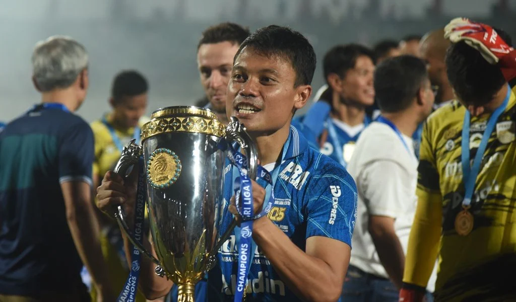 Gelandang PERSIB Bandung, Dedi Kusnandar.