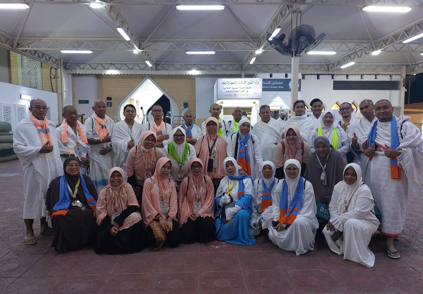 Jemaah haji asal Kabupaten Sumedang yang tergabung dalam Kelompok Bimbingan Ibadah Haji dan Umrah (KBIHU) Multazam Tanjungsari kini tengah memasuki fase padat ibadah di Tanah Suci.