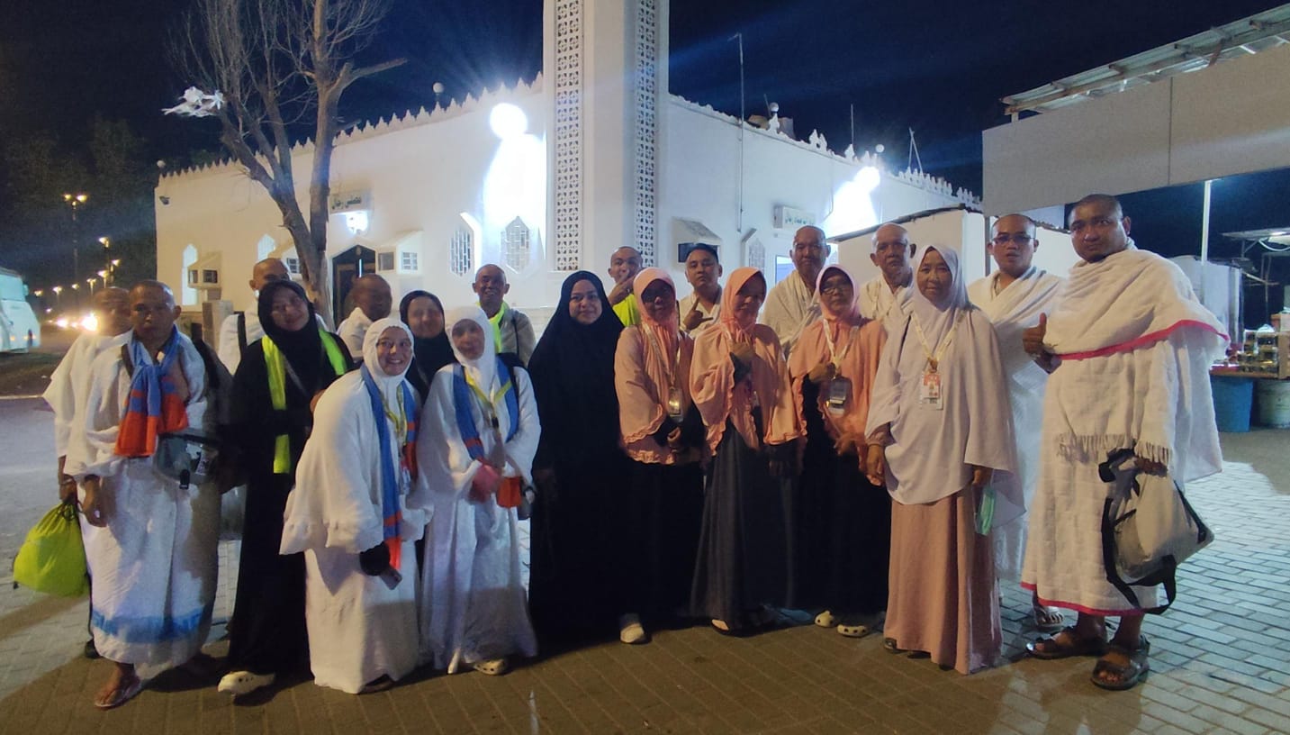 Ziarah Jeddah Kloter 29 berlangsung lancar. Jamaah Haji Sumedang mengikuti kunjungan religi dan umrah sunnah dengan khidmat di Tanah Suci.