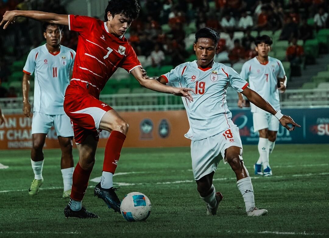 Jadwal Timnas Indonesia terbaru. Timnas U-19 menang 3-0 atas Myanmar dan akan menghadapi Timor Leste serta Vietnam, sementara tim senior dan putri juga bersiap bertanding.